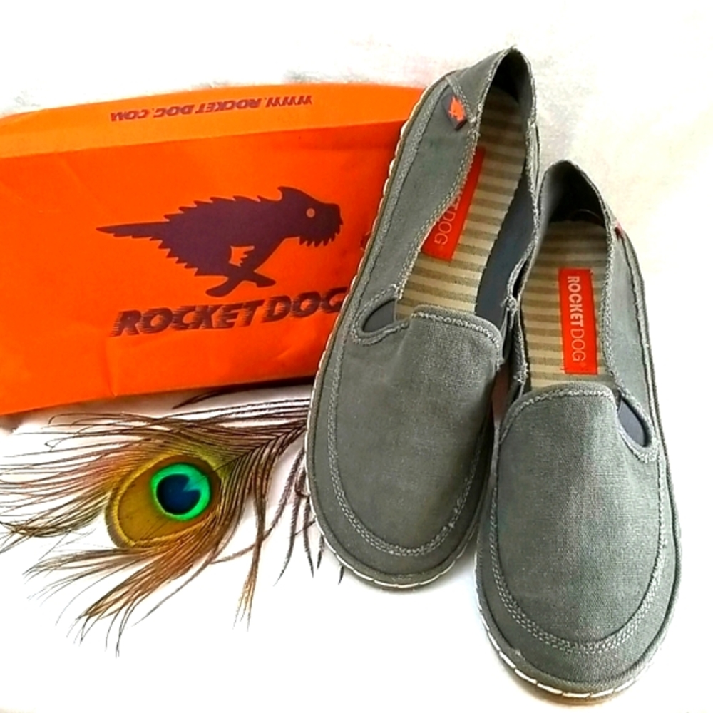 Rocket Dog Canvas Flats Size 8.5 NWT